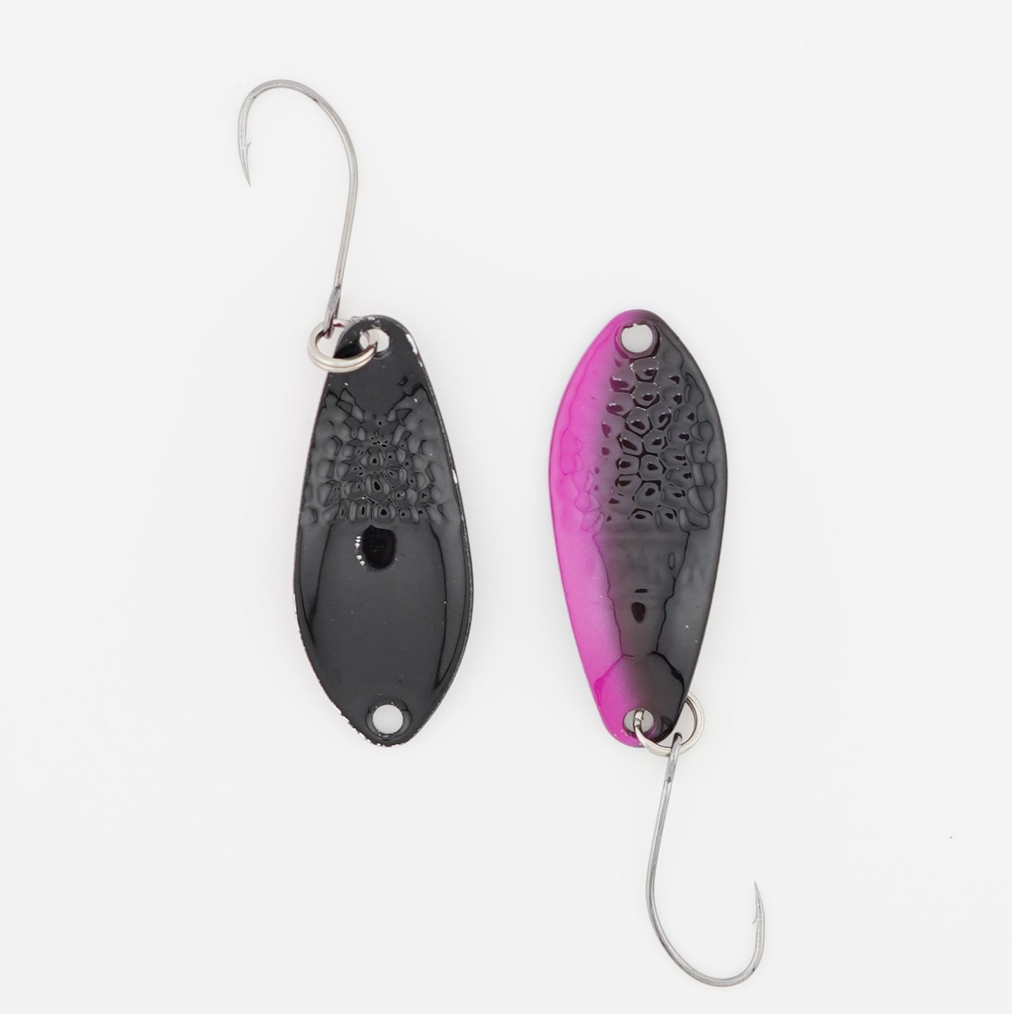 Lux Spoons 2,5g – hochwertige, vielseitige Blinker für das ultraleichte Spinnfischen. Ideal geeignet für Forelle, Barsch, Lachs und andere Raubfische. Mit verführerischem Laufverhalten und erstklassiger Verarbeitung für zuverlässige Bisse.