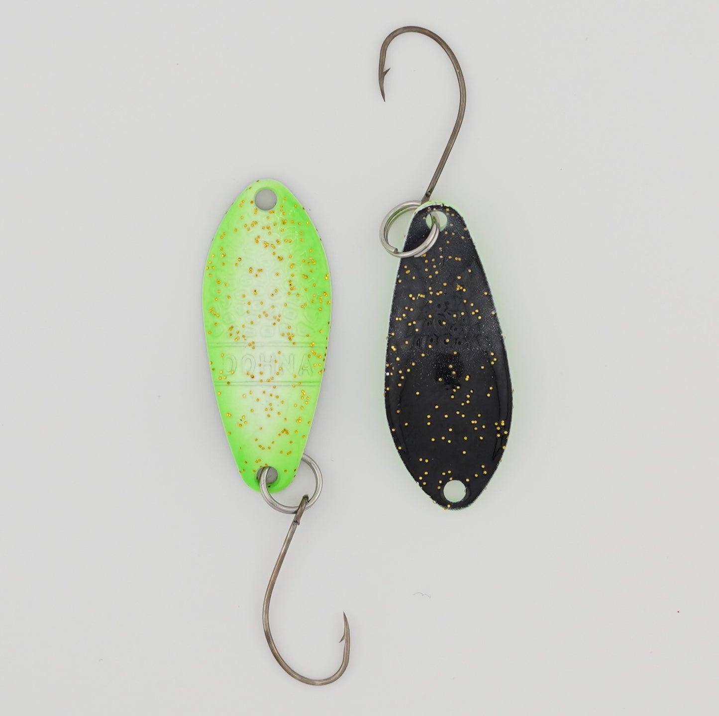 Lux Spoons 2,5g – hochwertige, vielseitige Blinker für das ultraleichte Spinnfischen. Ideal geeignet für Forelle, Barsch, Lachs und andere Raubfische. Mit verführerischem Laufverhalten und erstklassiger Verarbeitung für zuverlässige Bisse.