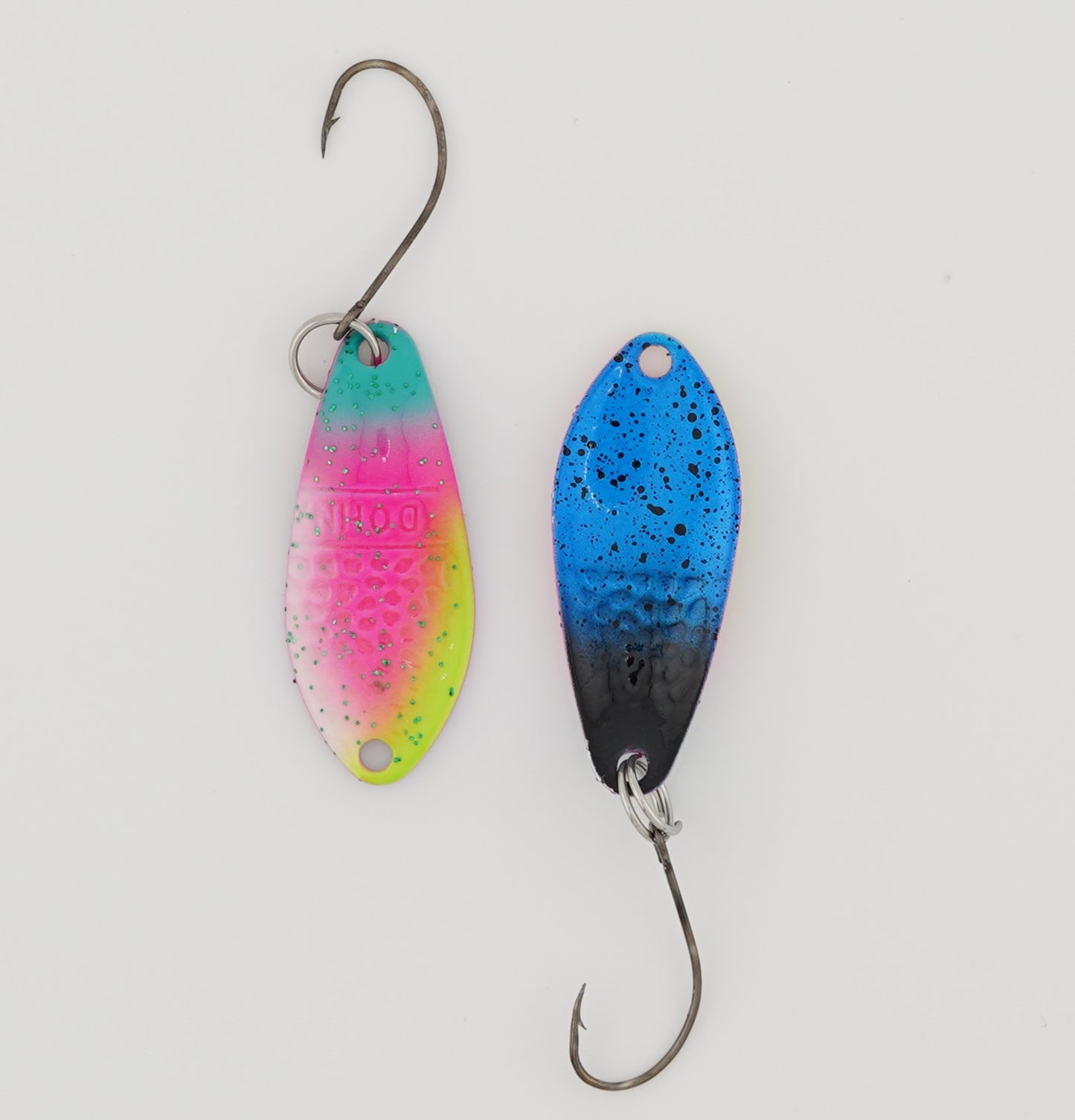 Lux Spoons 2,5g – hochwertige, vielseitige Blinker für das ultraleichte Spinnfischen. Ideal geeignet für Forelle, Barsch, Lachs und andere Raubfische. Mit verführerischem Laufverhalten und erstklassiger Verarbeitung für zuverlässige Bisse.