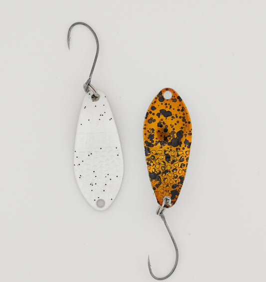 Lux Spoons 2,5g – hochwertige, vielseitige Blinker für das ultraleichte Spinnfischen. Ideal geeignet für Forelle, Barsch, Lachs und andere Raubfische. Mit verführerischem Laufverhalten und erstklassiger Verarbeitung für zuverlässige Bisse.