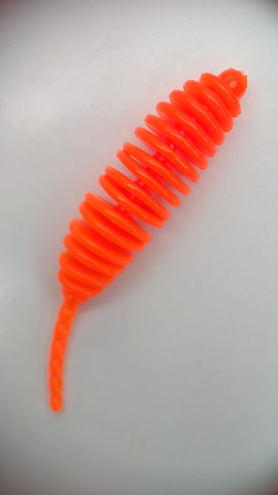 Lux Maden 70 mm – UV Softbait für Forelle & Lachs | Lux Bait