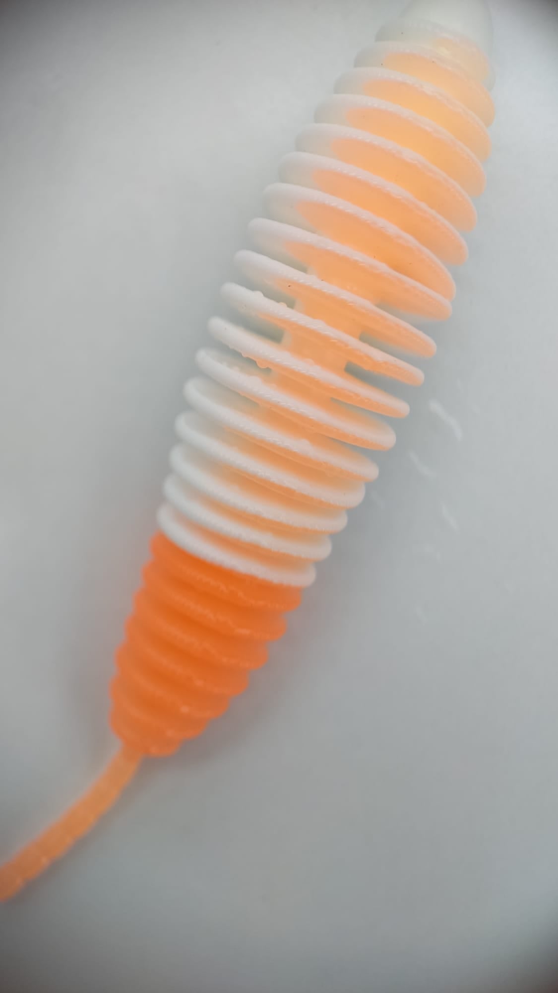 Lux Maden 50 mm – UV Softbait für Forelle & Lachs | Lux Bait