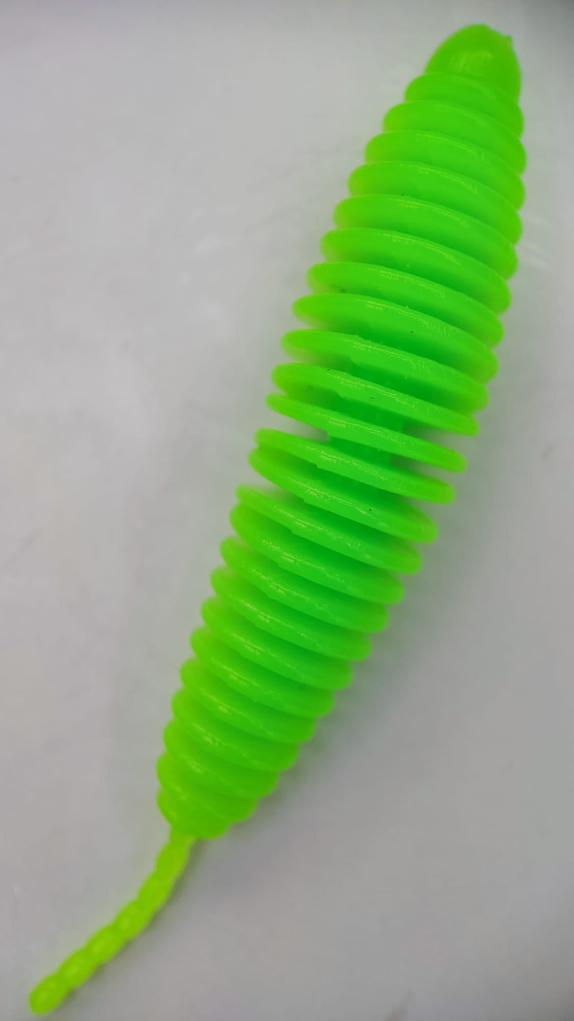 Lux Maden 50 mm – UV Softbait für Forelle & Lachs | Lux Bait